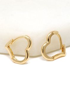 ❤️Bauble Sky Special Offer❤️ ▪️All Item 25% OFF ▪️Free Shipping Over $35 (USA domestic only) [Gold Filled Heart Huggie Hoop Earrings]  : Introducing our modern and elegant Heart Huggie Hoop Earrings. Crafted with precision from durable gold-filled material, these earrings ensure long-lasting shine and color that won't easily fade. The sleek design features a pair of minimalist heart-shaped hoops that delicately hug your earlobes, offering a touch of subtle sophistication to any outfit. Sized per Hypoallergenic Heart-shaped Cartilage Earrings For Everyday, Hypoallergenic Heart Cartilage Earrings For Everyday, Everyday Hypoallergenic Heart Cartilage Earrings, Minimalist Heart Shaped Cartilage Earrings As Gift, Gold Heart Cartilage Earrings For Everyday, Adjustable Heart Earrings With Ear Wire, Minimalist Heart-shaped Cartilage Earrings As Gift, Gold Heart-shaped Cartilage Earrings, Everyday Gold Heart Cartilage Earrings