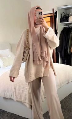 Casual Outfits With Hijab, Hijab Fashion Winter, Hijabi Casual Outfits, Hijabi Styles, Modest Winter Outfits, Modest Outfits Muslim, Muslim Outfit, Africa Trip, Hijab Fashion Summer