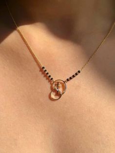 Initial Mangalsutra Designs, Mangalsutra With Initials, Cute Mangalsutra Designs, Magal Sutra Design Gold, Delicate Mangalsutra Designs, New Mangalsutra Designs Gold, Mangalsutra Chain Designs Gold, Trending Mangalsutra Designs, Simple Mangalsutra Design