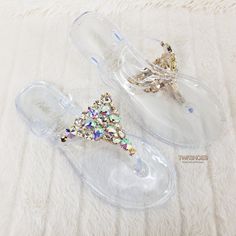 Thong Style Big Bold Colorful Rhinestone Details Jelly Pvc Foot Bed And Upper Us Woman's Sizes Super Comfy Brand New Shipped Safe & Secure Runs True To Size Crystal Embellished Sandals, Embellished Crystal Sandals For Summer, Summer Crystal Sandals With Bling, Crystal Rhinestone Sandals For Summer, Summer Crystal Sandals With Rhinestones, Summer Sandals With Crystal Rhinestones, Summer Crystal Open Toe Sandals, Clear Sandals, Summer Flats