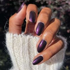 Dark Purple Spooky Nails, Dark Fall Nails Acrylic, Fall Purple Nail Colors, Dark Purple Halloween Nails, Purple Fall Nails Design, Aubergine Nails, Nail Ideas For November, Midnight Purple Nails