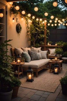 Cute Terrace Ideas, Outdoor Deck Ideas Small Spaces, Simple Back Patio Ideas, Outdoor Futon Ideas Patio, Teracce Ideas, Cozy Terrace Ideas, Terrace Ideas Outdoor, Outdoor Terrace Ideas, Cosy Garden Ideas