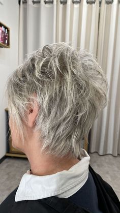 Pixie Bob Undercut, Bob Undercut, Undercut Haircut, Short Pixie Bob, Short Silver Hair, Stylish Short Hair, Short Hair Pixie Cuts