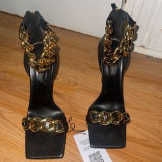 Nwt Versace Heels Gold Ankle Chain, Chain Heels, Versace Pumps, Versace Heels, Versace Sandals, Versace Shoes, Leopard Heels, Open Toe High Heels, Studded Heels