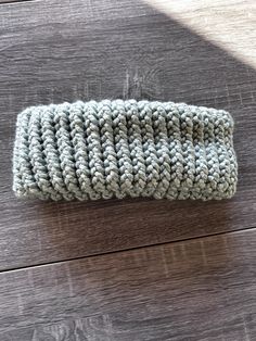 A handmade loomed headband created from yarn. Shipping included. Portion of sales goes to mental health organizations. Hair Accessories Headbands, Loom, Hair Accessories, Yarn, Sun, Band, United States, Health, Green