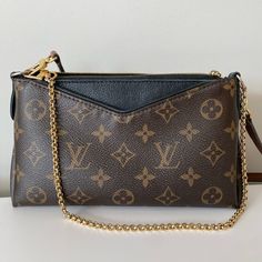 Louis Vuitton Pallas Clutch Louis Vuitton Does Not Sell This In Stores Anymore Great Condition - I’ve Had This For Years And The Outside Looks Brand New. See Pictures For The Inside. Will Clean This Out If Anyone Is Interested! This Was My Go To Bag For Years. This Could Last For Several More Years In Great Condition. Selling Just Because I’m Getting Rid Of Branding / Patterned Items Lv Clutch Louis Vuitton Official, Small Louis Vuitton Crossbody Bag, Louis Vuitton Pallas Clutch, Lv Clutch, Louis Vuitton Pallas, Louis Vuitton Crossbody Bag, Bags Louis Vuitton, Louis Vuitton Pochette, Louis Vuitton Bags