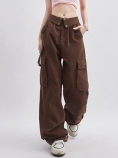 ❤︎American Retro Flap Waist Loose Pants❤︎

⚠Please allow 2 weeks for️product to be shipped High Waisted Cargo Pants, Suits Korean, Street Punk, Trouser Outfit, Casual Pant, Elegant Sweater, Brown Pants, Mode Inspo, Cargo Pants Women