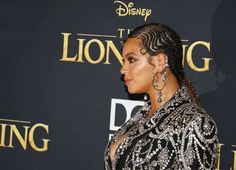 braids lemonade beyonce beyoncé kenneth Beyonce Braids Hairstyles, Lemonade Cornrows, Medium Lemonade Braids, Braids Beyonce, Beyonce Lemonade Braids, Braids Lemonade, Human Hair Braiding Hair, Lemonade Beyonce, Hairstyles For Beginners