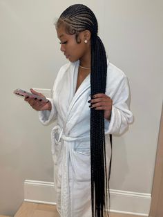 Long Cornrows For Black Women, Des Dior Braids, Free Style Braids, Small Feed In Braids Cornrows, Freestyle Feed In Braids, Ashanti Braids, Swirl Cornrows, Cruise Hairstyles For Black Women, Scalp Braids For Black Women