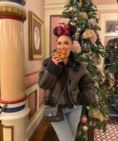 Christmas Disney Outfits, Cheese Pretzels