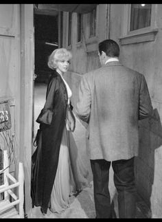 September 1960 - Marilyn with Yves Montand , behond the scene’s  “ Let’s Make Love “ #marilyn #yvesmontand #icon