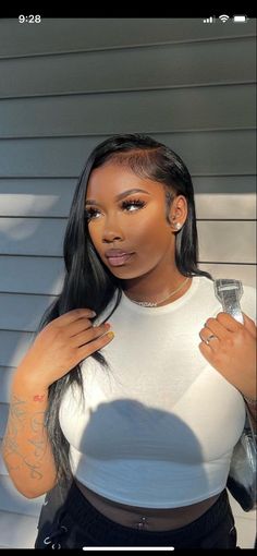 Makeup Ideas Dark Skin, Natural Beat Makeup Black Women, Wedding Guest Dress Black Women, Natural Beat, Makeup For Black Skin, Brown Skin Makeup, Face Beat, Cute Makeup Looks, Hair Laid