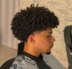 Taper Fade Curly Hair Men Long, Taper Fade Long Curly Hair, Taper Fade Curly Hair Black Men, Low Taper Afro, Afro Fade Haircut, Cabelo Black