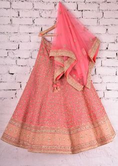 lehenga budget Silk Bridal Lehenga, Outfits Indian, South Indian Sarees, Indian Bridal Lehenga, Indian Couture, Wedding Lehenga, Indian Wedding Outfits