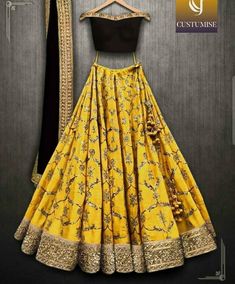 Indian Outfits Lehenga, Yellow Lehenga, Lehnga Dress, Salwar Kamiz, Indian Gowns Dresses, Designer Baby, Indian Lehenga, Designer Lehenga, Indian Gowns