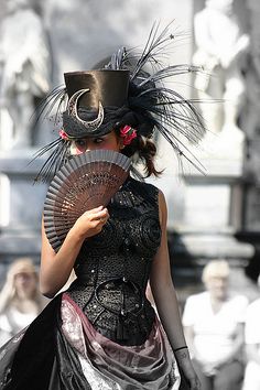 Love this hat! Maybe I should be making these instead!! Asian Steampunk, Dark Circus, Style Steampunk, Steampunk Cosplay, Have Inspiration