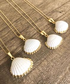 Sea Shell Necklace Diy, Scallop Seashell, Sea Shell Necklace, Shell Jewellery, Beach Jewelry Boho, Surf Jewelry, Mens Chain Bracelet, Seashell Pendants