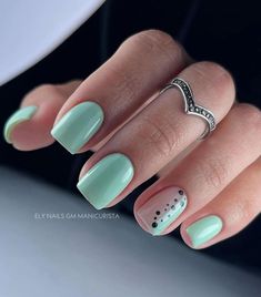 Summer Nails Simple, Mint Green Nails, Mint Nails, Unghie Nail Art, Milky Nails, Summer Nail Art, Green Nail, Vibrant Nails, Coffin Shape Nails