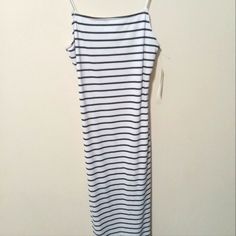 Woman Long Dress Size Medium Black And White Casual Black And White Midi Dress For Summer, Casual Black And White Midi Dress, Woman Long Dress, Dresses Women, Women Long Dresses, Women Dress, Dress Long, White Color, Long Dress