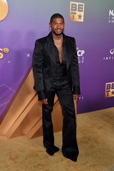 Manolo Blahnik Clutch, Usher Suits, Tom Ford Tuxedo, Usher Raymond, Prada Clutch, Naacp Image Awards, The Equalizer, Robin Roberts, Leslie Jones