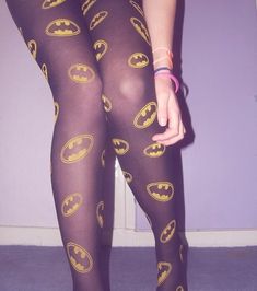 need. Batman Love, Batman Outfits, Stephanie Brown, Geek Chic, Batgirl, Tight Leggings, Look Cool, A Woman, Cool Outfits