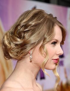 20 Easy Updo Hairstyles for Long Hair MagMent Chignon Updo, Updos For Long Hair, Prom Hair Updo, Easy Updo Hairstyles, Simple Prom Hair, Prom Hairstyles For Short Hair, Cute Curly Hairstyles, Long Hair Updo