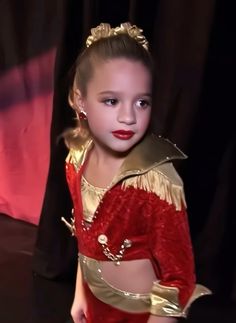 Mackenzie Dance Moms, Dance Moms Mackenzie, Mack Z, Maddie And Mackenzie, Kenzie Ziegler, Mackenzie Ziegler, Dance Mom