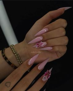 Birthday Nails Classy, Pink Nails Stiletto, Stiletto Nails Summer, Nails Feminine, Feminine Nails, Nails Engagement, Nail Aesthetics, Pink Stiletto Nails, Nail Designs Bling