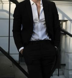 Modern Royal Aesthetic Male, Famous Actor Aesthetic Male, Fancy Outfits For Men, Smart Man Aesthetic, Dark Gentleman Aesthetic, Mafia Suit, Male Suits, Mafia Boy, Alex Volkov