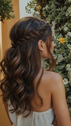 Looking for some fresh summer hairstyles ideas? Whether you have long hair or short hair, curly or straight, we've got you covered! From cute and simple braided styles to easy and quick looks, we have plenty of inspiration for medium, long, and short hair. Spice up your look with these fun and stylish hairdos perfect for the sunny season! Bridesmaid Hair Inspo, Bridemaids Hairstyles, Formal Hairstyles For Long Hair, Bridesmaid Hair Makeup, Crisp Autumn, Flannel Shirts, Knit Sweaters, Formal Hairstyles, Cozy Chic