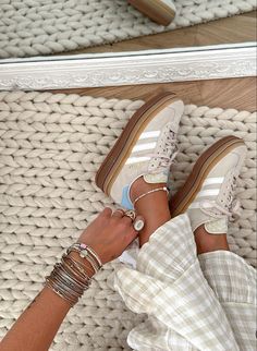 Cute Shoes To Wear With Jeans, Cutest Shoes, Shoe Wishlist, Adidas Shoes Women, Shoe Inspo, Everyday Shoes, Aesthetic Shoes, Swag Shoes, Dream Shoes