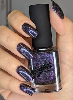 lights lacquer protozoa nail polish. blue purple glitter nails. winter nails. january nails. february nails. glitter nails. Winter Nails Tips, Winter Nails Trends, Winter Nails Art Designs, Nails February, Winter Nails Art, Nails January, Lights Lacquer, Purple Glitter Nails