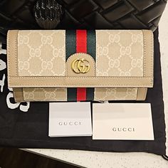 New Gucci Ophidia Continental Gg Wallet No Box Or Dust Cover. Sorry For If You Have Any Questions Please Ask Bags Gucci, Gucci Ophidia, Gucci Bags, Dust Cover, Bag Lady, Gucci, Wallet, Cream, Green