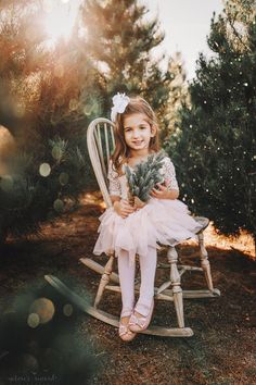 Christmas Tree Farm Pictures, Tree Farm Pictures, Christmas Tree Farm Mini Session, Christmas Photoshoot Kids, Tree Farm Photo Shoot, Christmas Tree Farm Photo Shoot, Tree Farm Mini Session