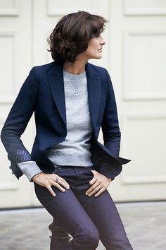 32: The Francophile’s Style Guide: The 14 Essentials – The Simply Luxurious Life® Autumn Basics, Blazer And Jeans, Stile Casual Chic, Style Désinvolte Chic, French Women Style