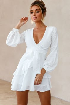 Kerry Layered Balloon Sleeve Dress White by Selfie Leslie Selfie Leslie, Balloon Sleeve Dress, Graduation Dresses, Elegant Dresses For Women, Designer Kids Clothes, Graduation Outfit, In Laws, Skirt Long, Nude Heels