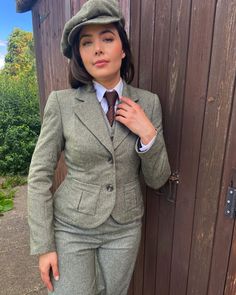 We have taken inspiration here from many sources to bring you a 1930s inspired blazer style jacket that will complete a plethora of outfits as part of our new 'Country Lady' separates collection. With some stunning vintage features - this jacket, made here in Yorkshire will fit with '40s styles too. If you're a fan of