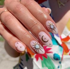 Leo Season Nails, Nail 2024, Manicured Nails, Pedi Ideas, Boho Nails, Happy Nails, Minimalist Nails, Manicure Y Pedicure