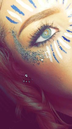 Hoco Football Game Face Paint, Homecoming Paint Face, Glitter On Face Football Game, Blue And White Spirit Day School, Cheer Face Paint Ideas Football, Spirit Week Face Paint Ideas, Homecoming Face Paint, Homecoming Face Paint Ideas