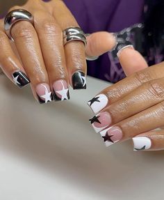 Square Nails Black Design, Nail Designs Beginners, Short Square Nails Black, Black Short Square Nails, Nails Black Design, Square Nails Black, Nails Gel Nails, Acrylic Nail Set