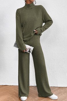 Drop Shoulder Top, Loose Trousers, Top And Pants Set, Loose Sweater, Loose Tops, 가을 패션, Outfit Casual, Two Piece Outfit, High Collar