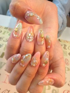 Insane Nails, Pinky Nail, Seashell Nails, Nails Styles, Beachy Nails, Inspiration Nails, Summer Nails Beach, Velvet Nails, Floral Nail Designs