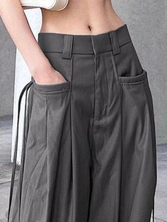 No Pleat Pants, Luxury Baggy Tapered Leg Bottoms, Luxury Modern Bottoms With Side Pockets, Long Womens Pants, Cheap Asymmetrical Women's Bottoms, Streetwear Sweatpants, Linen Outfit, Drape Pants, Grey Cargo Pants