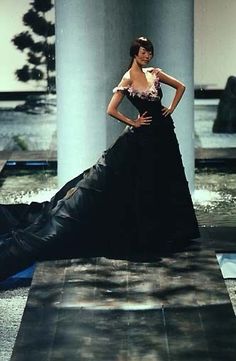 Givenchy Mcqueen, Givenchy 1997, Alexander Mcqueen Haute Couture, Black Heaven, Givenchy Haute Couture, Heather Chandler, Mcqueen Dress