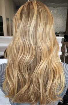 Warm Blonde Hair, Summer Blonde Hair, Blond Balayage, Bronde Hair, Golden Blonde Hair, Ombre Hair Blonde, Honey Blonde Highlights, Blonde Hair Inspiration, Balayage Hair Blonde