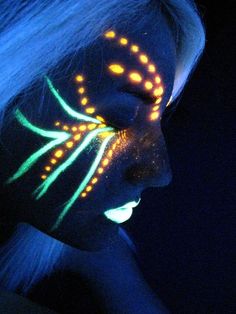 Neon Face Paint, Uv Makeup, Fantasy Make-up, Festival Makeup Rave, Party Make-up, Glow Paint