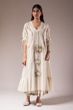 Buy Ivory Silk Chanderi Embroidery Sequin Rosa V Kurta With Inner Dress For Women by Prama by Pratima Pandey Online at Aza Fashions. Dabka Embroidery, Ivory Silk, Indian Attire, Fashion App, Floral Border, Dress For Women, Fashion Sewing, Aza Fashion, Fashion Set