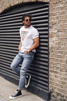 Tshirt Jeans Outfit Men, Converse All Star Outfit, All Star Outfit, Nice Casual Outfits For Men, Rowan Row, Garage Photoshoot, Short Adidas, Bracelet Bag