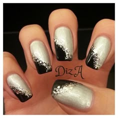 Black side swipe tip with glitter on silver bed Nails New Years Eve, Nails New Years, Nails Neutral, New Nail Designs, White Nail Designs, Super Nails, Black Nail