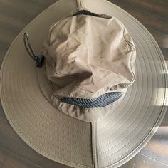 Nwot Uv Protection Hat. Adjustable Chin Cord, Mesh Panels On The Sides, Water Resistant. Great For Hiking, Fishing, Beach Visits, Gardening And Landscaping. Folds Nice To Fit In A Tote Bag Or Back Pack. Unisex. 100% Nylon Khaki Sun Hat With Upf 50+ For Travel, Casual Wide Brim Sun Hat For Outdoor Activities, Travel-ready Khaki Sun Hat With Upf 50+, Khaki Sun Hat Upf 50+ For Travel, Casual Brimmed Sun Hat For Outdoor Activities, Casual Wide Brim Sun Hat For Outdoor, Beige Bucket Hat For Summer Outdoor Activities, Casual Outdoor Bucket Hat With Upf 50+, Breathable Casual Bucket Hat For Camping